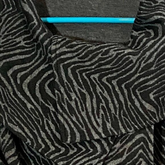 Calvin Klein Wool Jacket Women's Small Gray Zebra Stripe Button Up Belted Coat - Picture 3 of 12